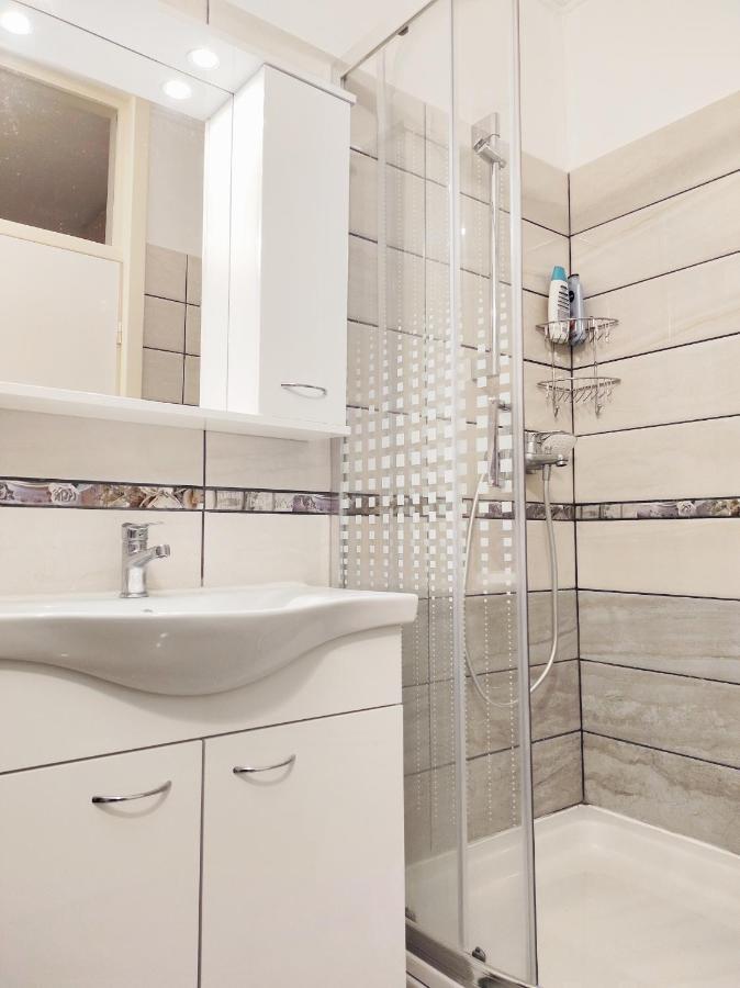 Apartments By The Sea Sevid, Trogir - 9468 Екстериор снимка